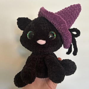 Peluche chat de sorcière au crochet - Amigurumi chat noir en chapeau de sorcière, saison effrayante, Halloween