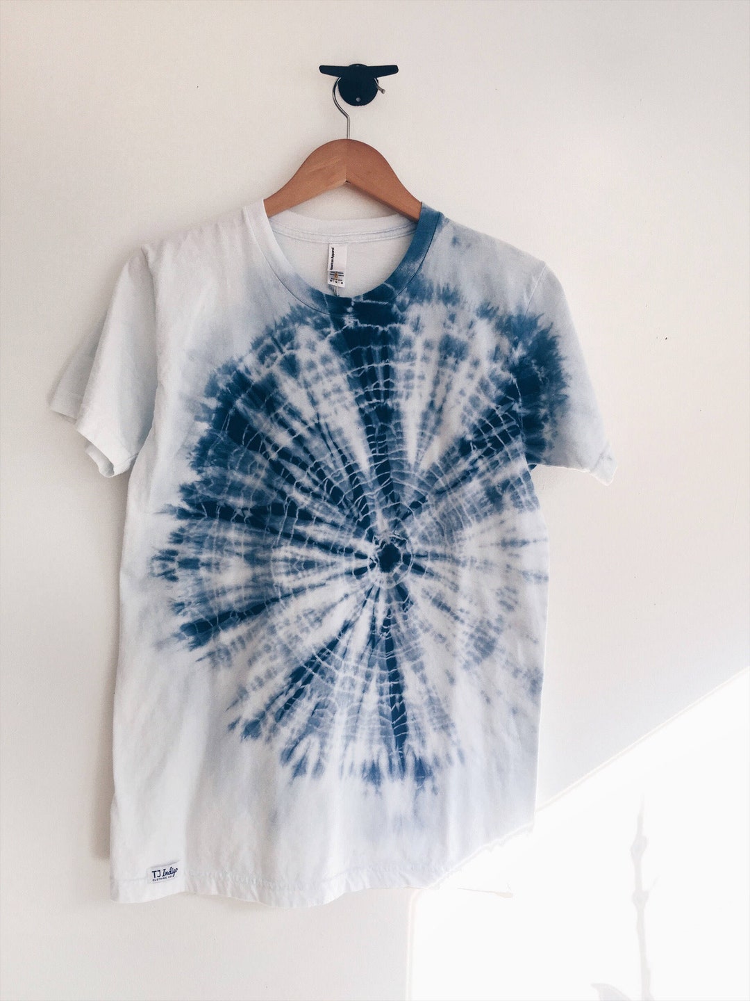 Mens Japanese Indigo Shibori T-shirt / Bohemian Hand Dyed Tie Dye