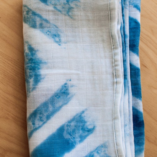 Organic Cotton Baby Shibori Double Gauze Blanket / Botanical Tie Dye Natural Indigo Blanket / Indigo Blue Shibori Muslin Baby Wrap order Throw