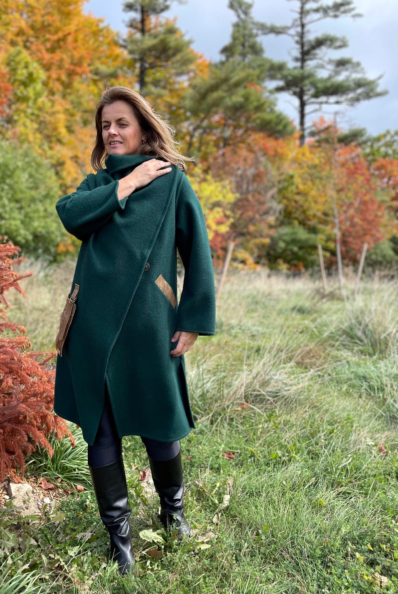 Dark Green Cashmere Blend Coat With Wrap Collar And Genuine Leather Pockets / Transitional Boho Glam Wrap Jacket Oversized Draped One Size image 2