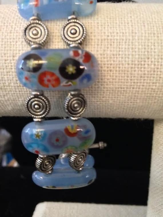 10% offNew Price  Glass Bracelet