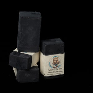 Tea Tree, lavendel, zeepreep actieve kool, handgemaakt, acnebehandeling - nu kokosnootvrij voor een supergevoelige huid!