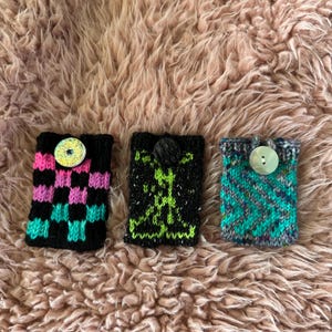 Cartera de punto, estuche, tarjetero, auriculares, alijo, botón, hecho a mano, colorido, expedientes x, pata de gallo, rayas, naranja