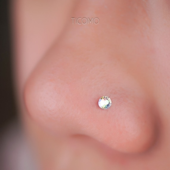 fake nose piercing stud