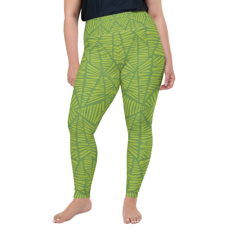 Green Zebra Geometric Print Plus-Sized High Waist Leggings image 2