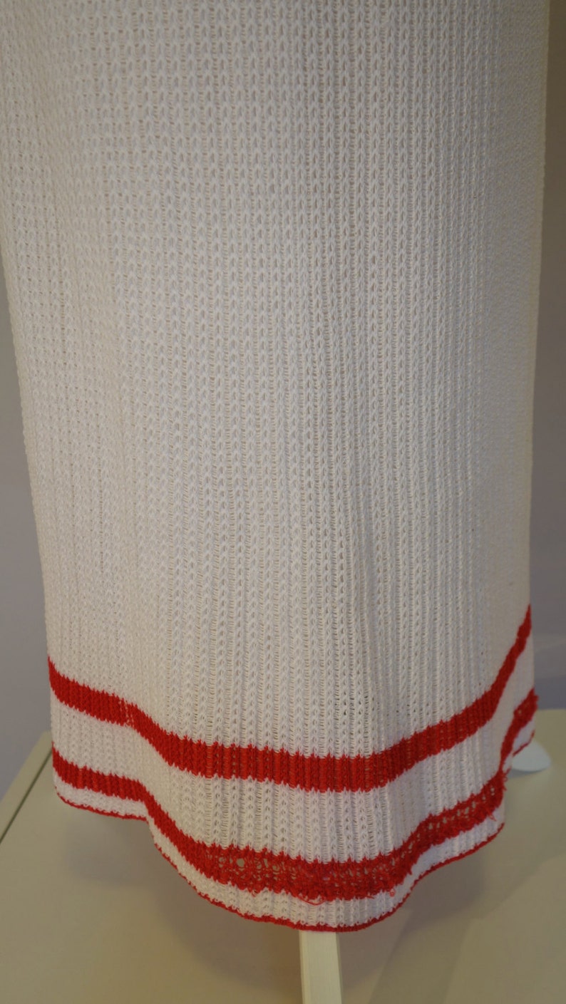 leisure-chic dress FIGURE HUGGING Vintage 1980/'s dress stretch cotton dress with red trim: UK 8-10 white knitted dress