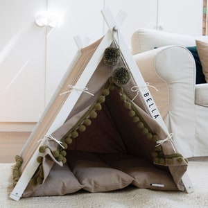 Boho khaki dog teepee bed. Personalized pug, frenchie bed. Custom dog tent. Dog Gift. Small/Medium/Large/XL Size. Scandi Boho Style. With pet name & deco