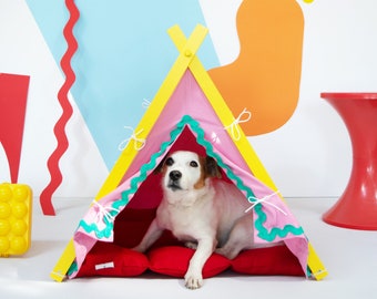 Dog teepee bed - NATHALIE. Pink pet teepee. Memphis style dog teepee tent. Dog personalized gift. Dog bed for large dogs. XXL dog teepee.