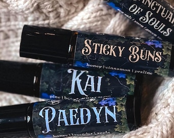 Aceites perfumados Powerless - Fragancias inspiradas en Paedyn y Kai - Sticky Buns y Sanctuary of Souls - Roll-on de 10 ml - Regalo literario de Lauren Roberts