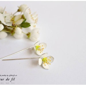 Handmade earrings. Silver earrings. White earrings. Jasmine earrings.