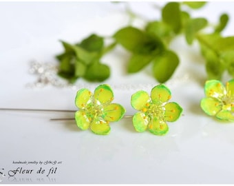 Handmade earrings "Hellebore", Flower Earrings, Silver wire Earrings, Green Earrings, Unique Earrings, Fashion Earrings