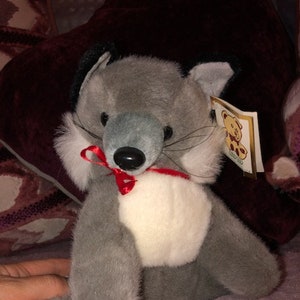 Vintage Kelly Toy Fox plush Gray Silver White tip tail black ears plastic nose  10&quot; NWTS