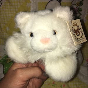 Vintage Bearington Cat plush Sissy Jr White Kitten pink nose yellowish eyes NWTS Floppy