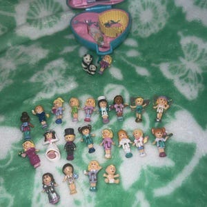 Vintage Polly Pocket Lot Bluebird Houses Miniature Dolls Pandas Baby
