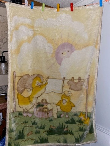 Vintage Baby Blanket Duck Mommy Baby Hanging Clothes Line Bonnet