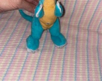 Vintage Bohnensaurier Dinosaurier Plüsch Peponi Bauchnabel Aqua Gelb Filz runde Krallen Sinklare 20 cm VGC