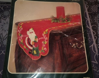 Vintage Bucilla Felt Ornament Lot Christmas Pinocchio Goldilocks Table  Runner NIP 13 Packs Gifts Holiday Hang on Tree Skirt Nativity -  Sweden