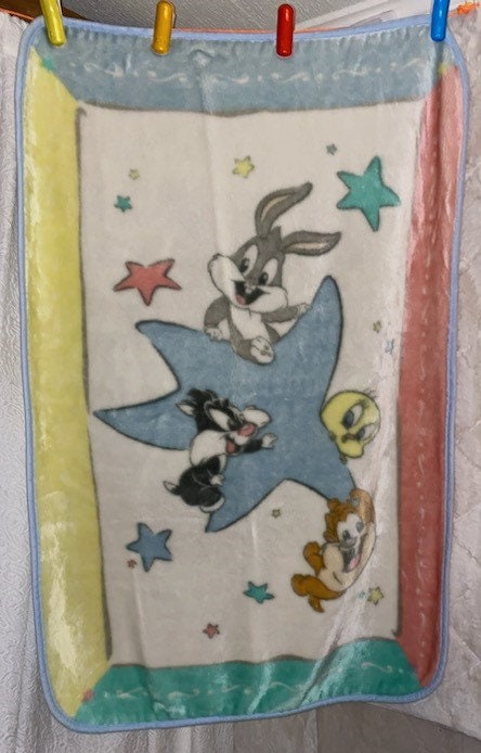 Bugs bunny baby blanket hotsell