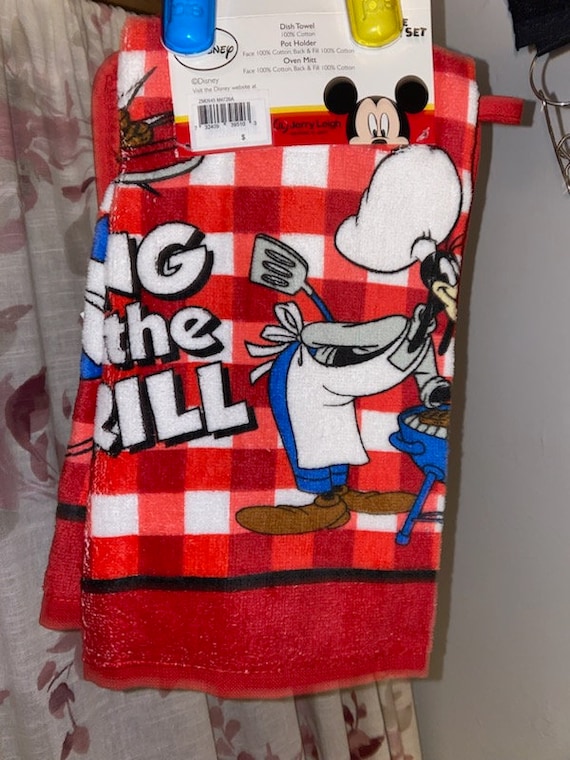 Vintage Disney Kitchen Towel Set Oven Mitt Pot Holder Goofy King of the  Grill NWWT 