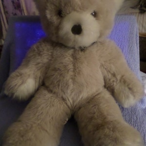 Vintage Real Soft Toys Bear Plush made in England yarn nose creamy light brown 70&#39;s Elephant on tush tag 18&quot;