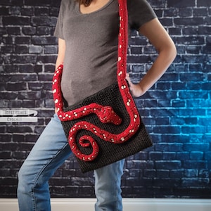 The Snake Purse Crochet Bag Pattern PDF - Designed and Tested by Crocheters