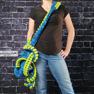 The "Octo-Purse" Crochet Octopus Purse Pattern PDF - Designed and Tested by Crocheters