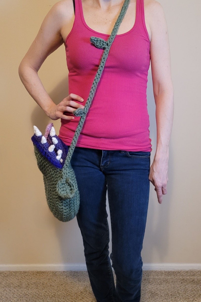 Carnivorous Plant Purse Crochet Pattern Crossbody Shoulder Bag Crochet Pattern Step-by-Step Photo Tutorial PDF Digital Download image 4