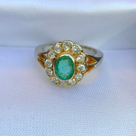 Natural emerald ring *** "Mellow Green" *** Silver