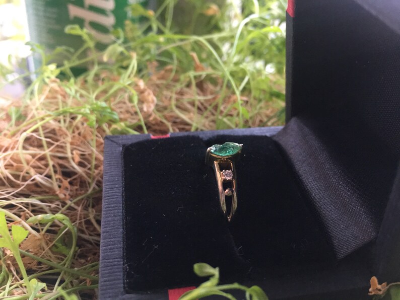 Emerald ring in silver Knack * 925 silver ring with emerald and 2 zirconia *