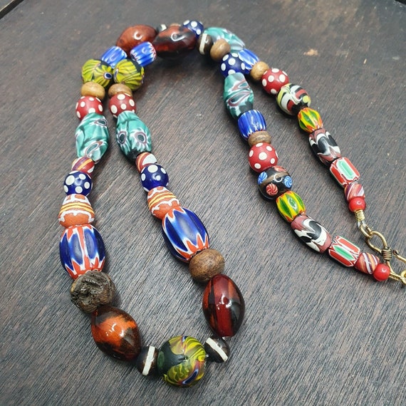 Vintage venetian style graduated beads necklace