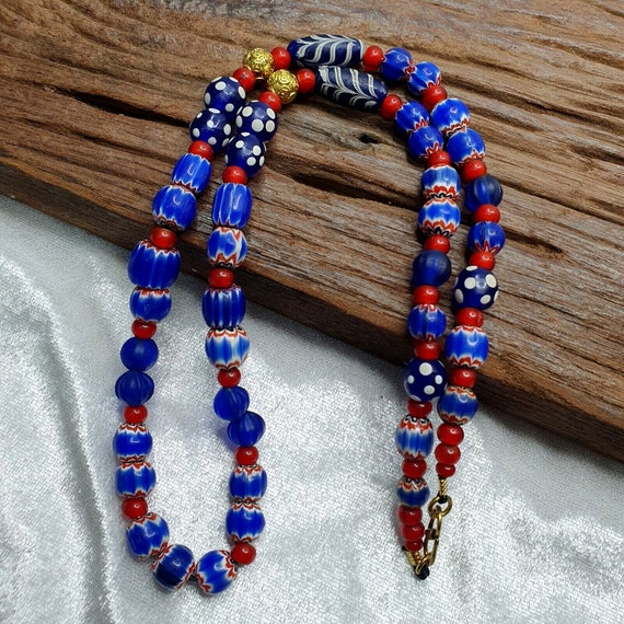 Venetian style mix beads whiteheart, chevron,feather,skunk beads necklace