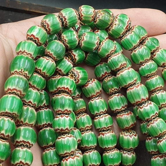 Beautiful green red chevrons venetian style beads african necklace 10-11mm
