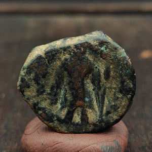 Ancient Kushan Empire Bronze Coin: Vima Takto, Soter Megas (80-90 CE)