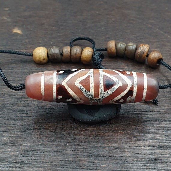 Antique -vintage pyu tibetan etched pink agate zig zag eyes pattern bead 51mm