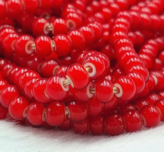 2 mm a beautiful bunch of 20 strands antique venetian white heart trade beads