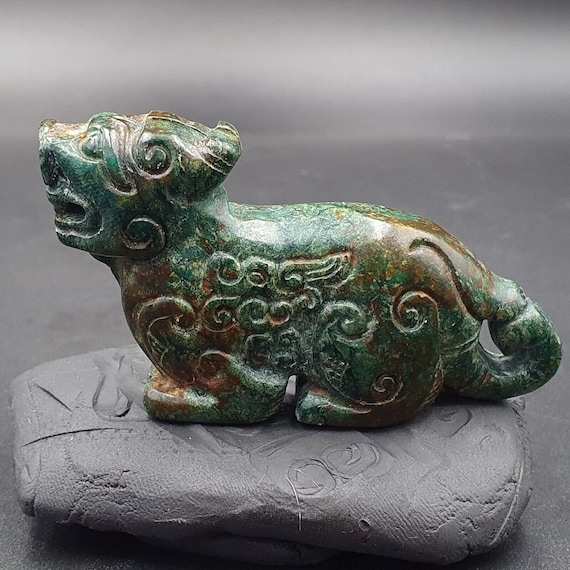 Antique stone chrysocola tibet mystic animal carving stone pendent amulet  cr 11