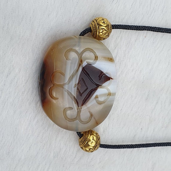 Antique tibetan chinese himalayan carving agate pendent amulet bead #36