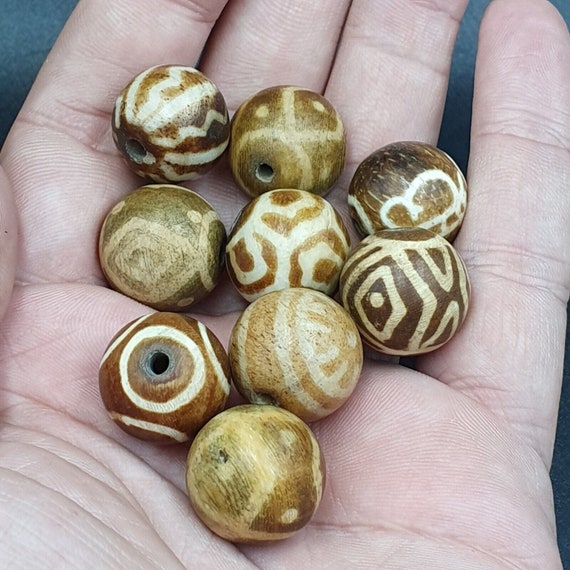 Vintage pumtek bead lot 9 beads 18-19mm lot#47