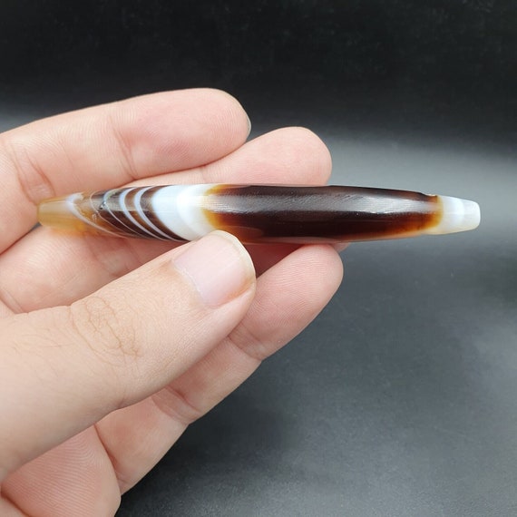 Antique old agate himalayan indo tibetan suleimani eye dzi amulet long bead #178