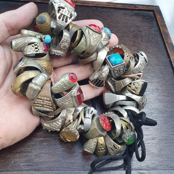 57 Pieces Antique vintage rings with agate, Glass and Resin center Stones