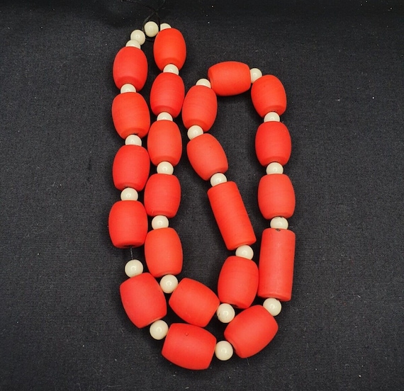 Beautiful red round beautiful glass beads long strand necklaceGift