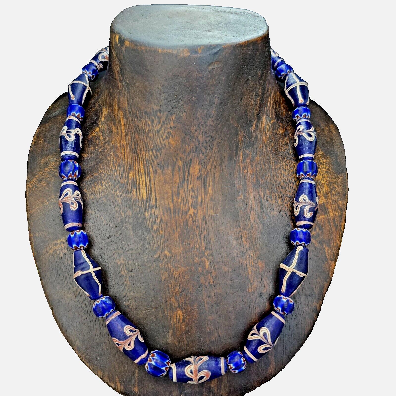 2107ANTIQUEヴェネチア6層シェブロン中大粒ビーズ一連,とんぼ玉