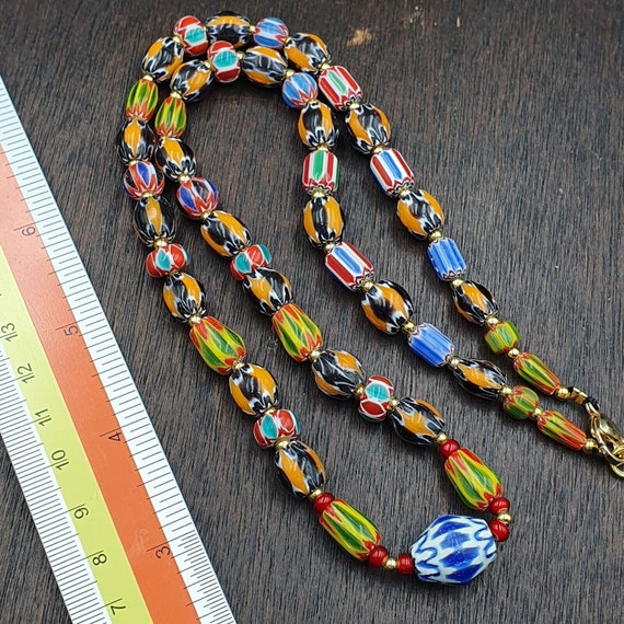 Ych-15 venetian inspired chevron and red white heart beads necklace