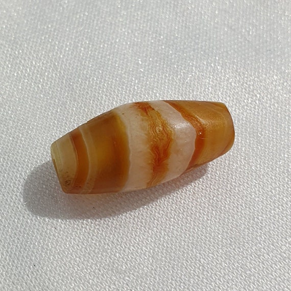 Antique old yemeni eye agate middle eastern yellow agate bead amd-32