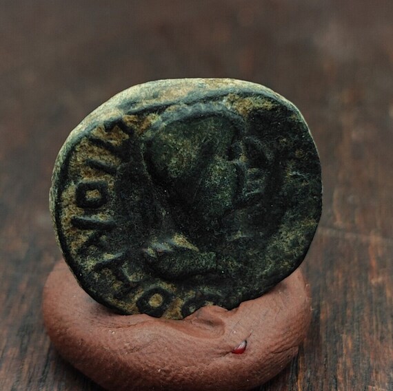 Ancient greek roman byzantine kushan coin green patina coin cn-5y