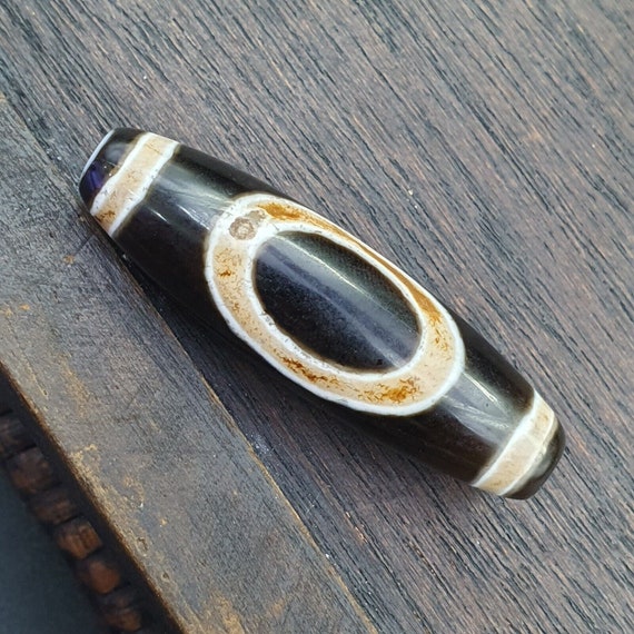 Wonderful himalayan tibetan rare pattern dzi bead amulet eyes agate bead