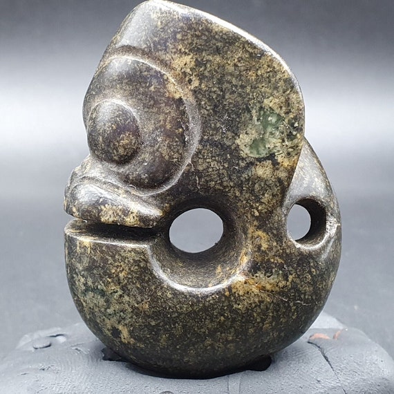 Antique stone green jade mystic animal carving stone pendent amulet  jd-21
