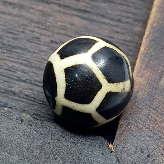 Antique old pyu culture burmese silky patina pumtek stripe patterns round