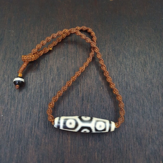 9 eyes tibetan himalayan bead old amulet red agate vintage pendant necklace