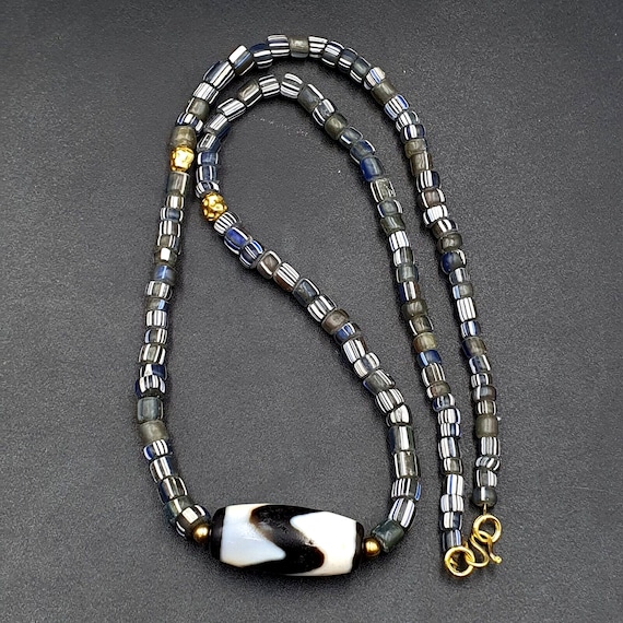 Himalayan indo tibetan beads zigzag line pattern dzi amulet agate beads necklace